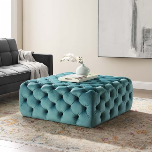 Large square tufted ottoman discount