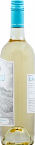 Daou Vineyards Sauvignon Blanc Perspective: right