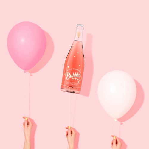 A to Z Wineworks Rosé Bubbles Oregon Sparkling Rosé Wine Perspective: right