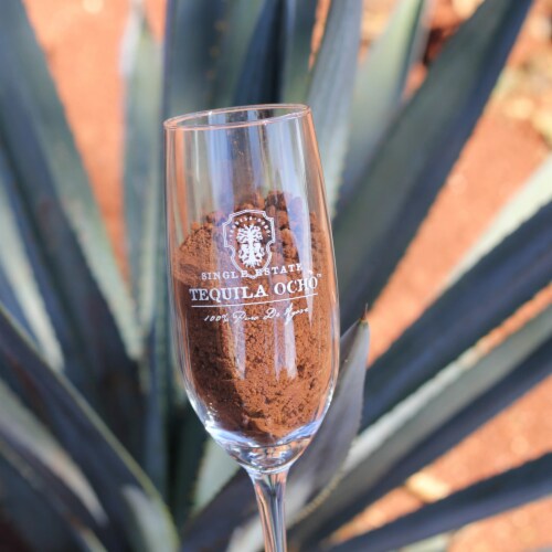 Tequila Ocho Anejo Single Estate La Estancia Perspective: right