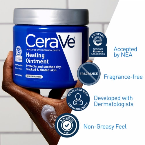 CeraVe Petrolatum Skin Protectant Healing Ointment Perspective: right