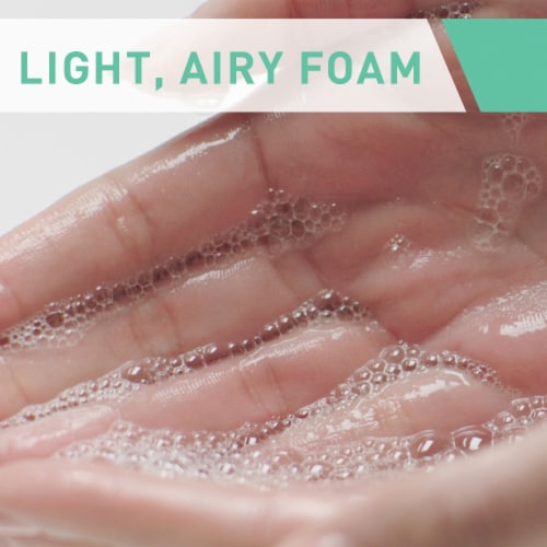 CeraVe Foaming Facial Cleanser, Face Wash for Oily Skin, Fragrance & Paraben Free, Non-comedogenic Perspective: right