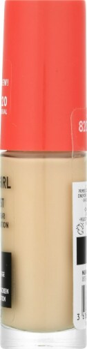 CoverGirl Outlast Extreme Wear 820 Creamy Natural Foundation Perspective: right
