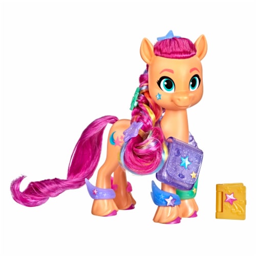 My Little Pony A New Generation Rainbow Reveal Sunny Starscout Set Perspective: right