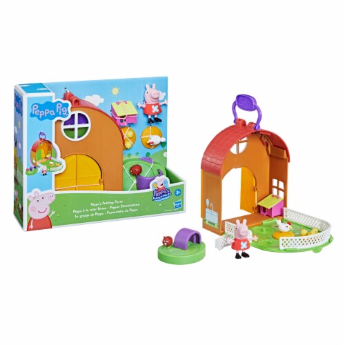 Hasbro Peppa Pig Peppa’s Petting Farm Playset Perspective: right