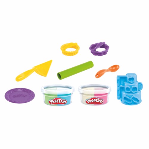 Play-Doh Kitchen Creations Playset Perspective: right