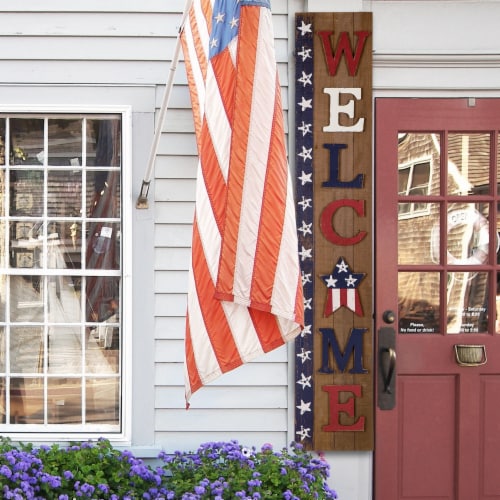 Glitzhome Wooden Patriotic Stars Welcome Porch Sign Perspective: right