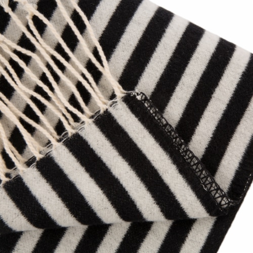 Glitzhome 50 x 60 Inches Throw Blanket Woven Cotton Geometric Jacquard Perspective: right