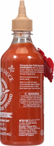 Flying Goose Extra Garlic Sriracha Sauce Perspective: right