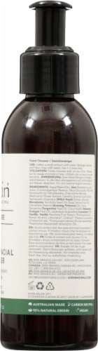 Sukin Signature Foaming Facial Cleanser Perspective: right