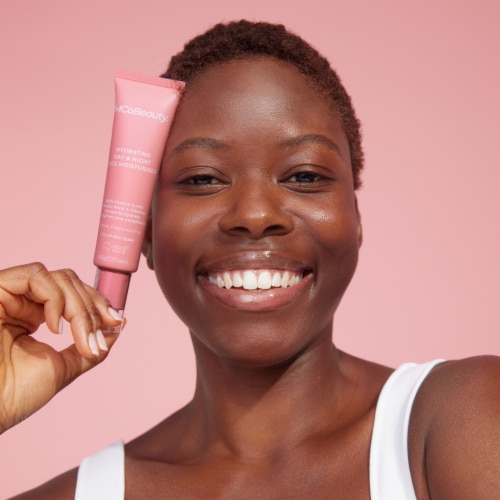MCoBeauty Hydrating Day & Night Face Moisturizer For All Skin Types Perspective: right