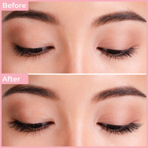 MCoBeauty® Spring Eyelash Curler Lifts and Curls Lashes Perspective: right