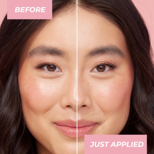 MCoBeauty Mini Makeup Setting Puffs to Bake + Blend for Airbrushed Finished Perspective: right