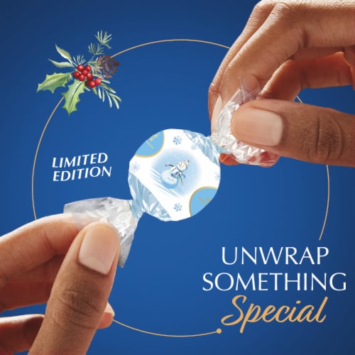 Lindt LINDOR Snowman Milk with White Milk Chocolate Christmas Candy Truffles Bag Perspective: top