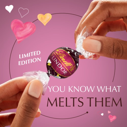 Lindt LINDOR Valentine's Day Strawberries and Cream White Chocolate Candy Truffles Mini Bag Perspective: top