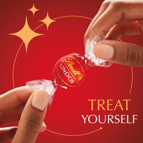 Lindt LINDOR Milk Chocolate Candy Truffles Pack Perspective: top