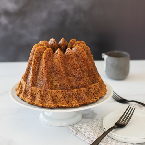 Nordic Ware Harvest Leaves Bundt Pan