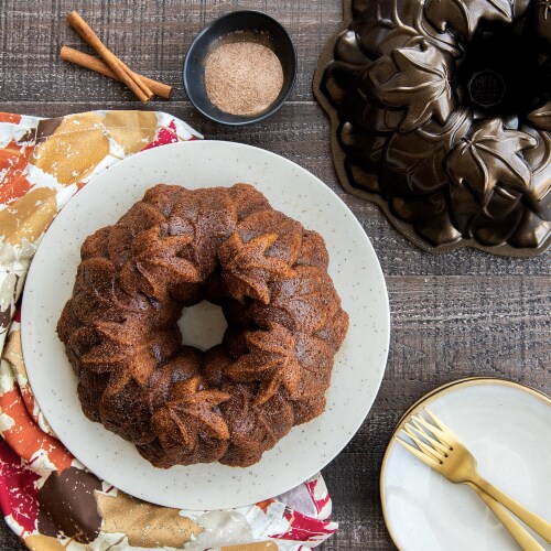 Nordic Ware Harvest Leaves Bundt Pan, Bronze Perspective: top