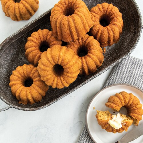 Nordic Ware Anniversary Bundtlette Cake Pan Perspective: top