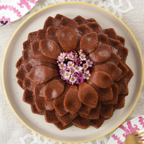 Nordic Ware 'Let It Snow' Bundt Pan