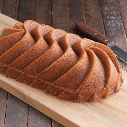 Nordic Ware Heritage Loaf Pan Perspective: top
