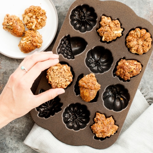 Nordic ware autumn cakelet pan clearance