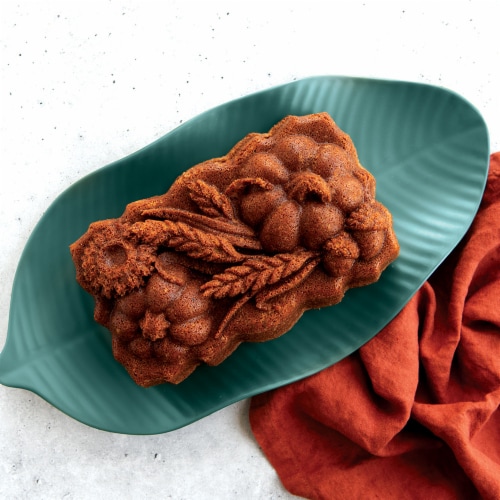 Spiced Pumpkin Loaf - Nordic Ware