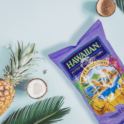 Hawaiian Brand® Sweet Maui Onion Kettle Style Potato Chips Party Size Perspective: top