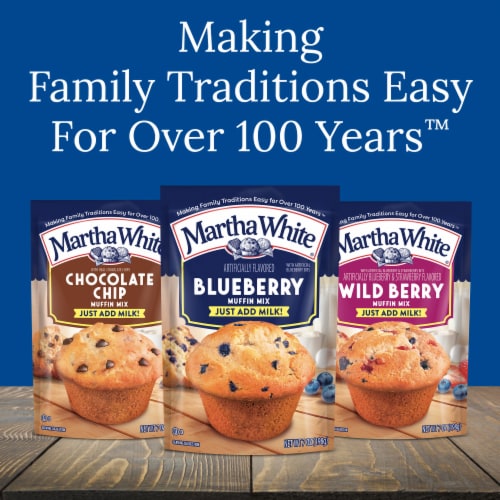 Martha White® Banana Chocolate Chip Muffin Mix Perspective: top