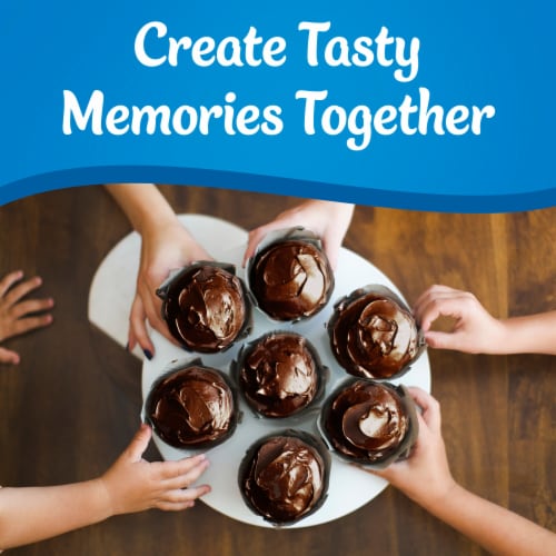 Pillsbury Creamy Supreme Chocolate Fudge Flavored Frosting Perspective: top