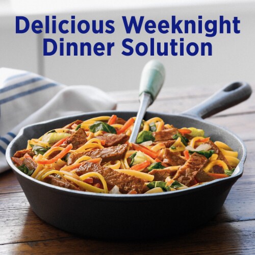Birds Eye Voila! Beef Lo Mein Frozen Meal Perspective: top