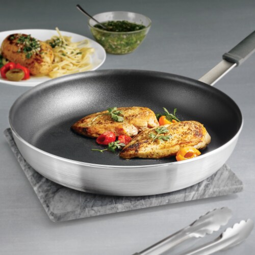 Tramontina Restaurant Fry Pan - Gray Perspective: top