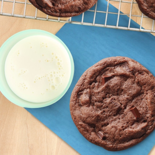 Pillsbury Ready to Bake Double Chocolate Refrigerated Cookie Dough Perspective: top