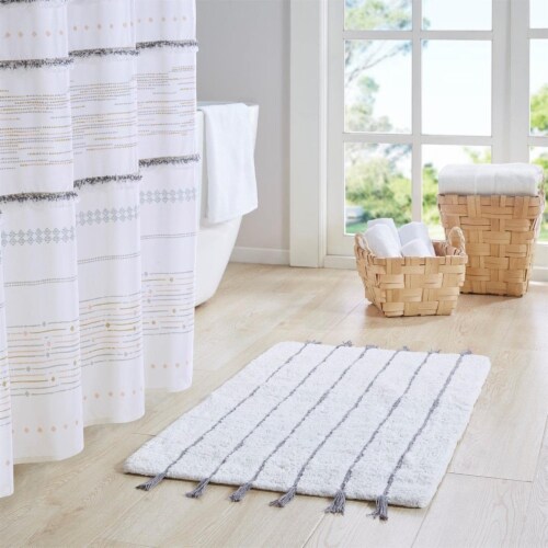 INK+IVY Arbor Cotton Pile Tufted Bath Rug with Grey and Ivory Finish Perspective: top