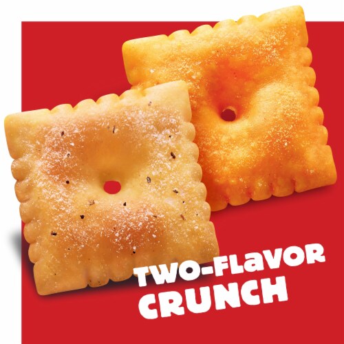 Cheez-It® DUOZ Bacon and Cheddar Crackers Perspective: top