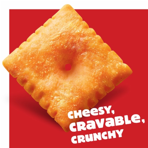 Cheez-It® Extra Crunchy Bold Cheddar Cheese Crackers Perspective: top