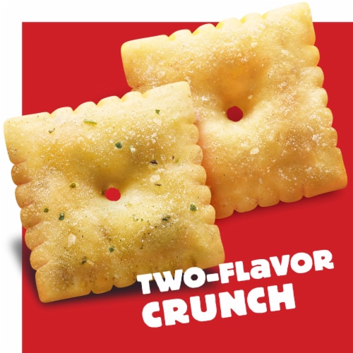 Cheez-It® DUOZ Pesto and Mozzarella Crackers Perspective: top