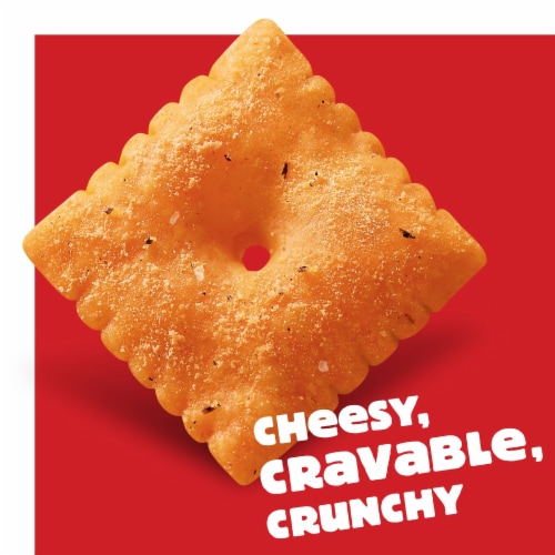 Cheez-It® Smoked Cheddar Baked Snack Crackers Perspective: top
