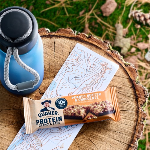 Quaker® Chocolate Peanut Butter Protein Granola Bars Perspective: top