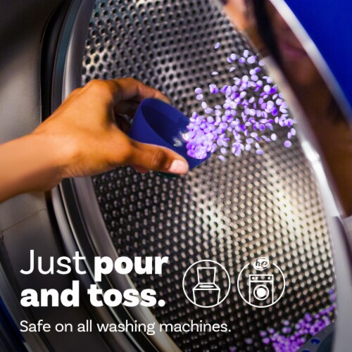 Downy® Infusions Lavender & Vanilla Bean Calm In-Wash Scent Booster Beads Perspective: top