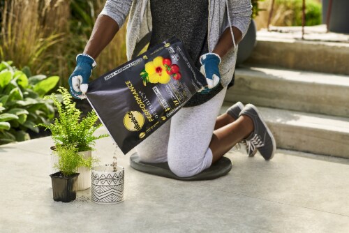 Miracle-Gro® Performance Organics™ All Purpose Container Mix Perspective: top