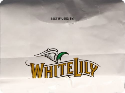 White Lily® Self-Rising Buttermilk White Cornmeal Mix Perspective: top