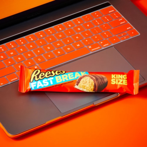 REESE'S FAST BREAK Milk Chocolate Peanut Butter and Nougat King Size Candy Bar Perspective: top