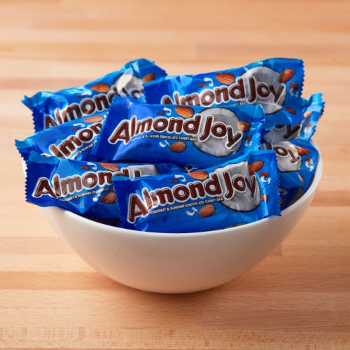 ALMOND JOY Coconut and Almond Chocolate Snack Size Candy Bars Perspective: top