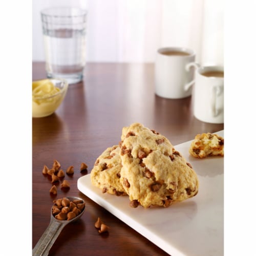 HERSHEY'S Cinnamon Baking Chips Bag Perspective: top