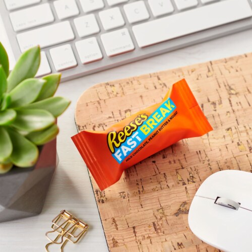 REESE'S FAST BREAK Milk Chocolate Peanut Butter and Nougat Snack Size Candy Bag Perspective: top