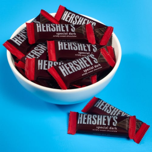 HERSHEY'S SPECIAL DARK Mildly Sweet Chocolate Snack Size Candy Bars Perspective: top