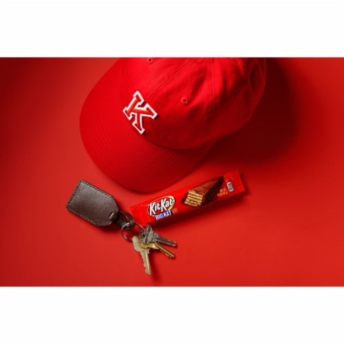KIT KAT® BIG KAT® Milk Chocolate Wafer King Size Candy Bar Perspective: top