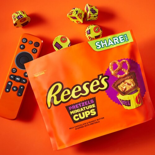 REESE'S Miniatures with Pretzels Milk Chocolate Peanut Butter Cups Candy Share Pack Perspective: top