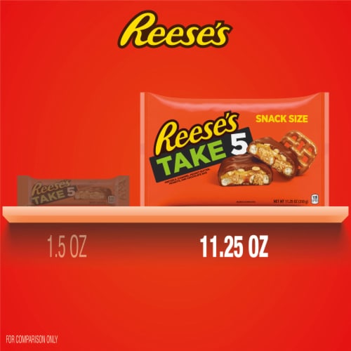 REESE'S TAKE 5 Pretzel Peanut and Chocolate Snack Size Halloween Candy Bag Perspective: top